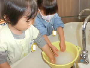 【ひよこ組】おにぎりを作ろう🍙