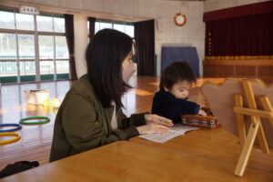 あそびにおいでよ！お母さんサークルによる歌とお話