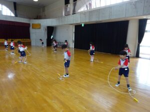 体操教室～なわとび～【年中組】