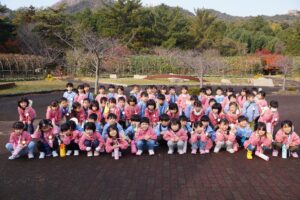 【年中組】どんぐり拾いに行きました！