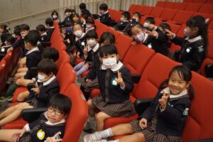 【年長組】シルエット劇を観に行きました！