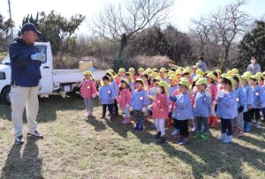 【年中組】じゃがいもの苗植えに行きました🥔🌱